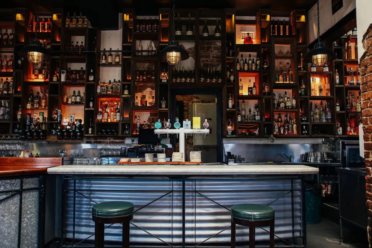 How to Review a Suffolk Pub: A Local's Checklist for Food, Drink, and Atmosphere