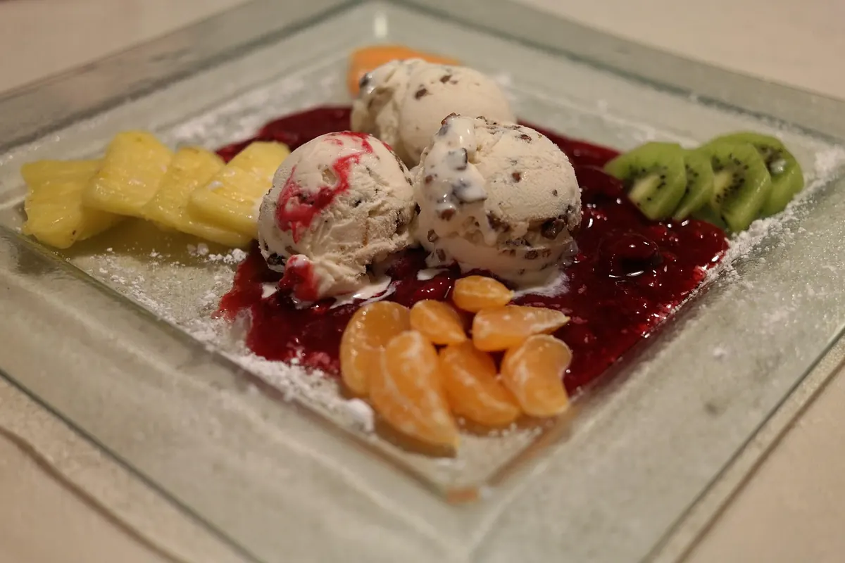 The Suffolk Restaurant Menu Decoder: Local Dishes, Terms, and What to Order